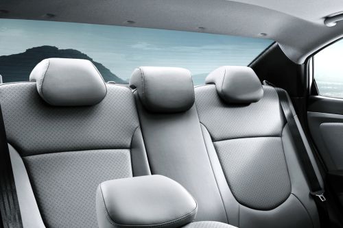 Accent 5 DR Rear Seat Head rest
