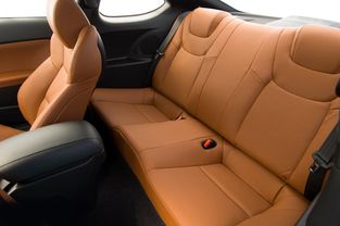 هيونداي Genesis Coupe Rear Seats