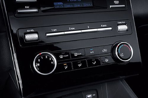 Front AC Controls of Hyundai Tucson (2022-2023)