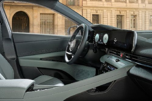 Hyundai Elantra Passengers View