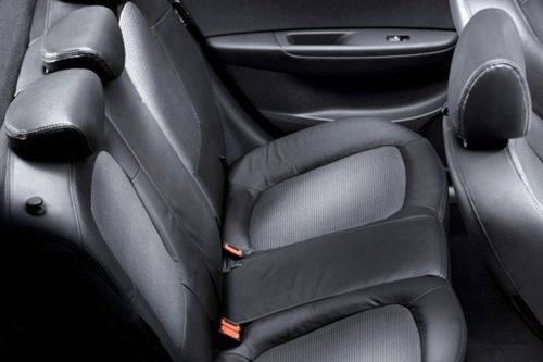 هيونداي i20 5DR Rear Seats
