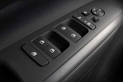Hyundai Stargazer Drivers Side In Side Door Controls