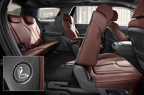 Hyundai Palisade Front And Rear Seats Together