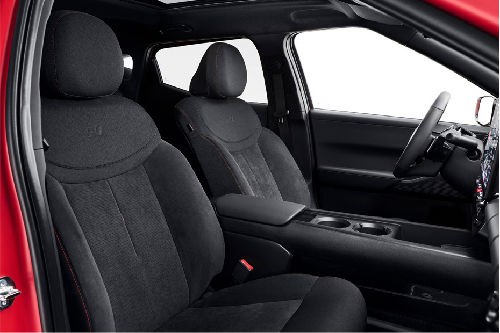 أيونيك 3 Front Seats