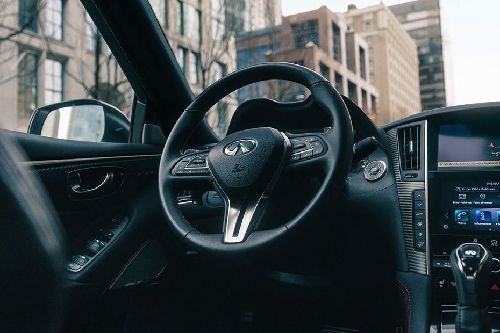انفنتي Q50 Steering Wheel