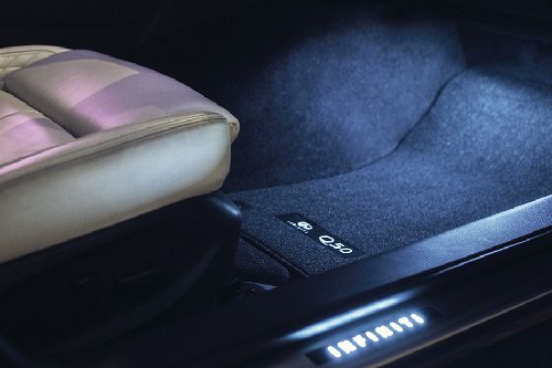 انفنتي Q50 Storage (Center Console)