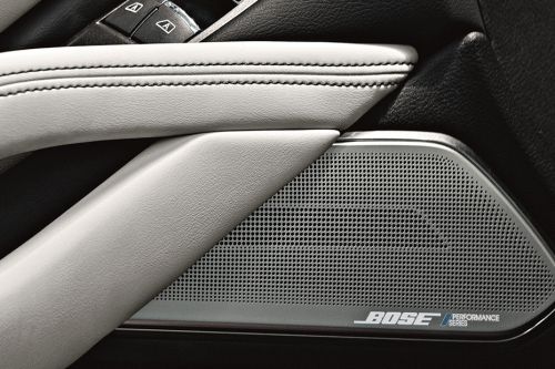 Speakers View of Infiniti Q60