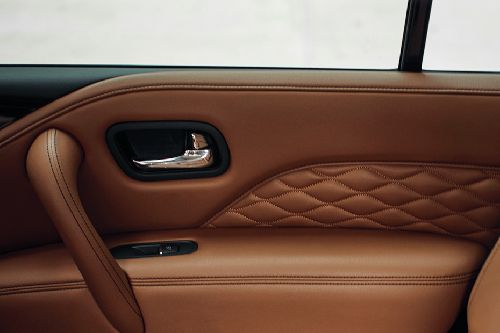 انفنتي QX80 (2022-2024) Inside Handle