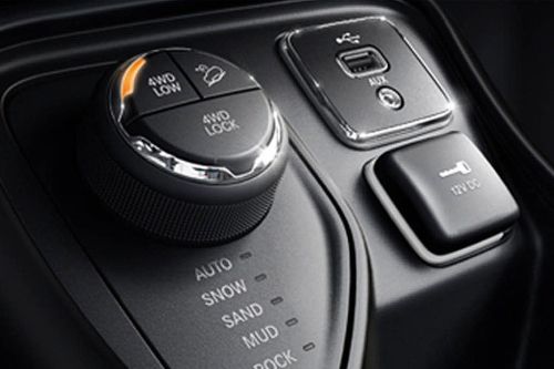 Power Accessories Outlet View of Jeep Compass