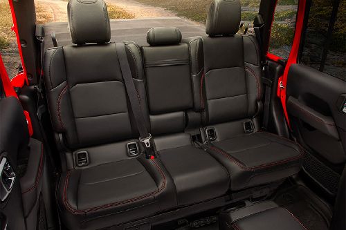 جيب جلادياتور Rear Seats