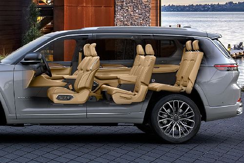 جيب جراند شيروكي Front And Rear Seats Together
