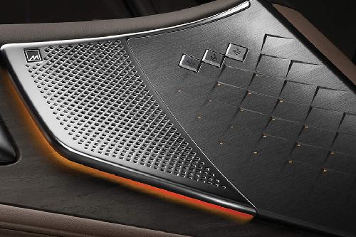 Speakers View of KIA K8