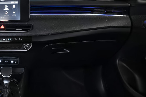 KIA K3 Glove Box