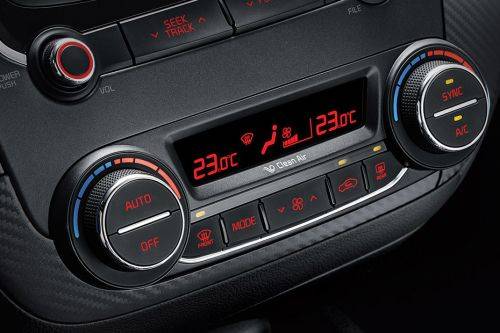 Front AC Controls of كيا Cerato (2012-2021)