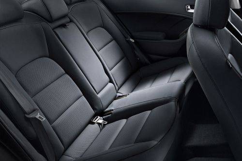 كيا Cerato (2012-2021) Rear Seats