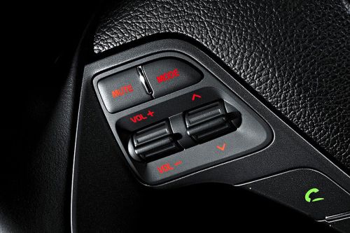 كيا Cerato koup Multi Function Steering
