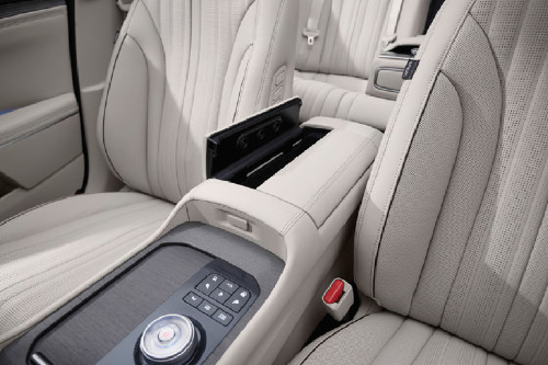 K8 2025 Front Center Divider