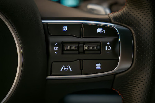 كيا سبورتاج إل Multi Function Steering كيا سبورتاج إل Multi Function Steering