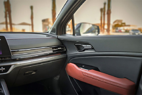 KIA Sportage L Passengers View KIA Sportage L Passengers View