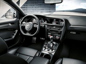 Dashboard View of RS 4 Avant