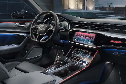 Dashboard View of RS6 Avant Performance