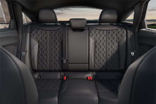 أودي S5 Rear Seats