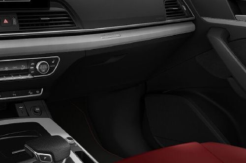 أودي إس كيو 5  Glove Box