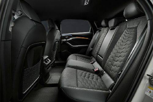 أودي أيه 6 إي-ترون Rear Seats