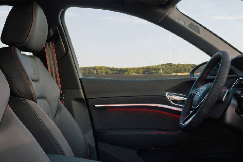Q8 إي-ترون Passenger Seat