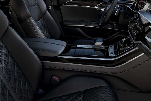 أودي A8 Passengers View