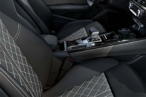 A4 (2022-2024) Cup Holders