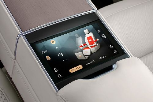 Rear Seat Entertainment of لاند روفر رينج روفر