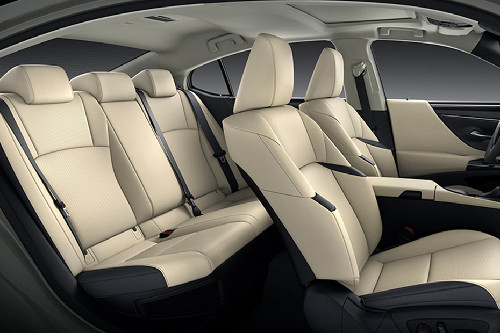 Lexus ES Front And Rear Seats Together