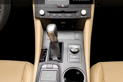 Lexus RC Gear Shifter