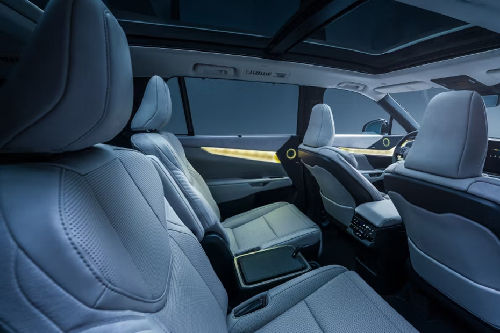 لكزس تي زد Rear Seats