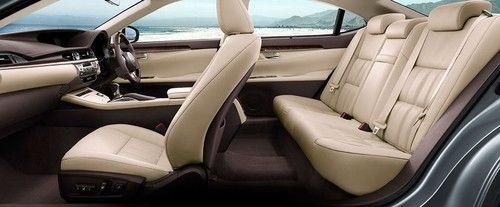 لكزس ES 2016 Rear Seats