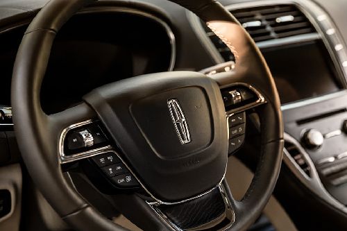 لينكون Nautilus (2020-2021) Multi Function Steering