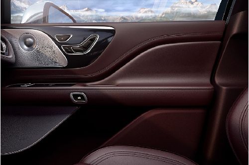 door handle interior of Lincoln Aviator (2023-2024)