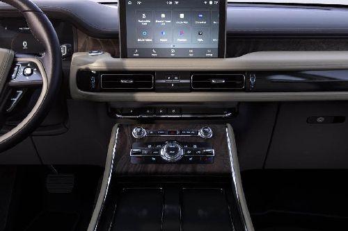 أفياتور  Center Console
