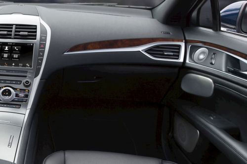 لينكون MKZ Glove Box
