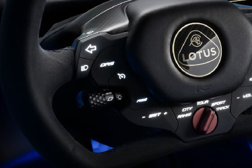 لوتس إيفيجا Multi Function Steering
