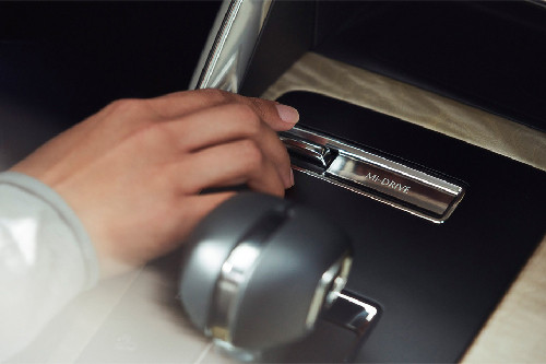 مازدا CX-90 Gear Shifter