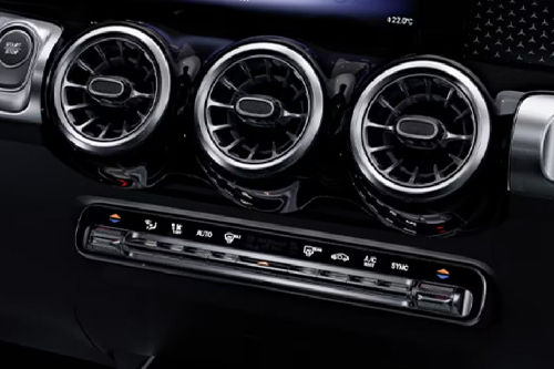 Front AC Controls of مرسيدس بنز EQB