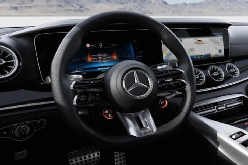 مرسيدس بنز إيه إم جي جي تي ٤ دور Steering Wheel