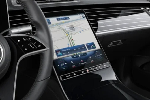 Stereo View of S-Class Sedan