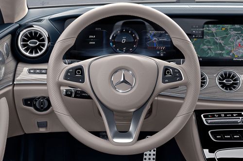 مرسيدس بنز الفئة - إي كابريوليه Steering Wheel