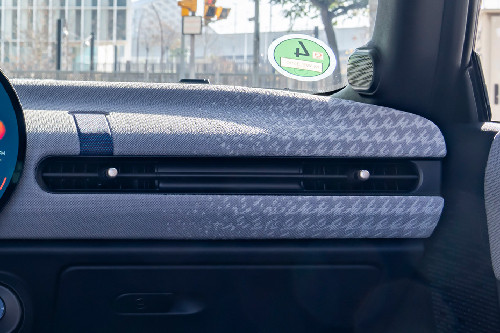 كونفرتيبل Front Side Ac Vents