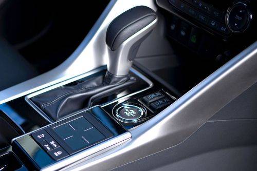 Mitsubishi Eclipse Cross Gear Shifter