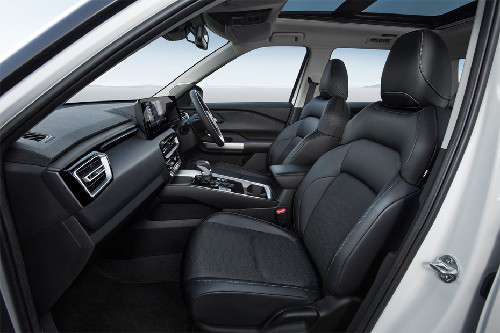 ديستينيتور Front Seats