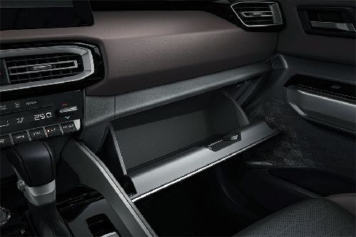 Mitsubishi Destinator Glove Box Open